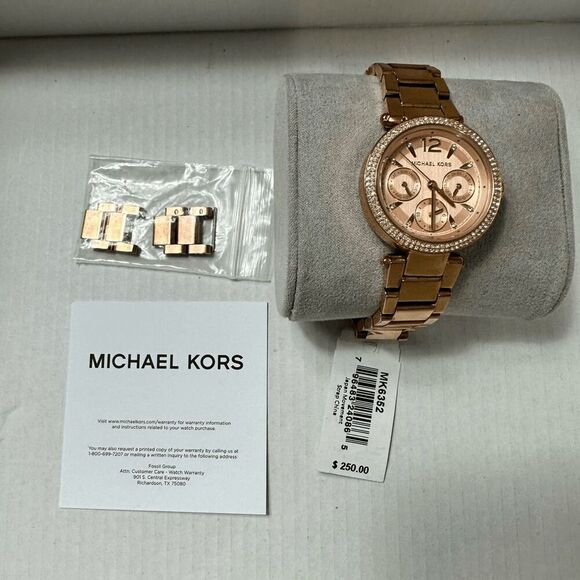 Michael Kors Mini Parker Rose Gold Watch - MK6352 EUC - Battery Replaced -A709 - Picture 4 of 9